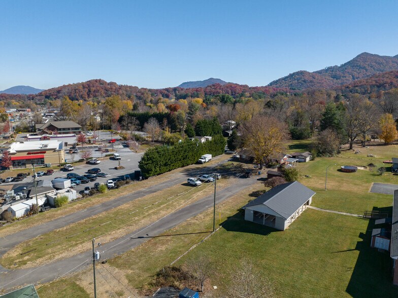 More Photos Of 2145 S Main St, Waynesville Fast Food For Sale