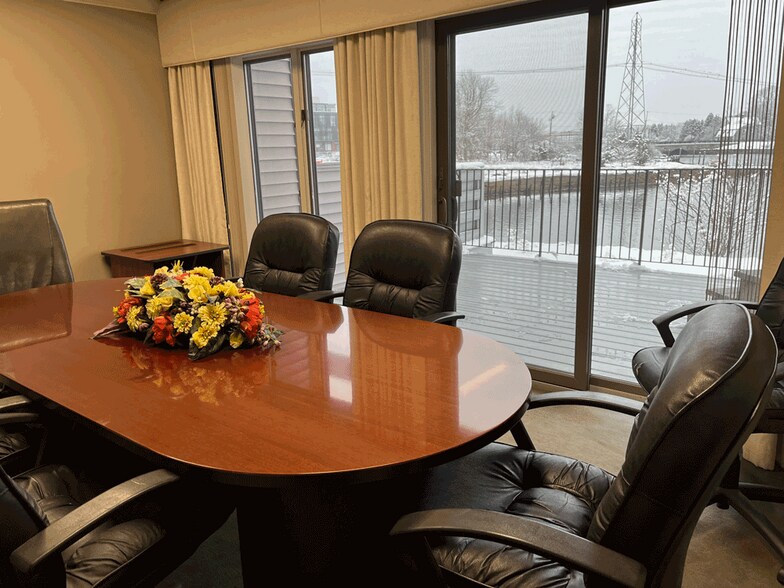More Photos Of 500 Market St, Portsmouth Office For Lease