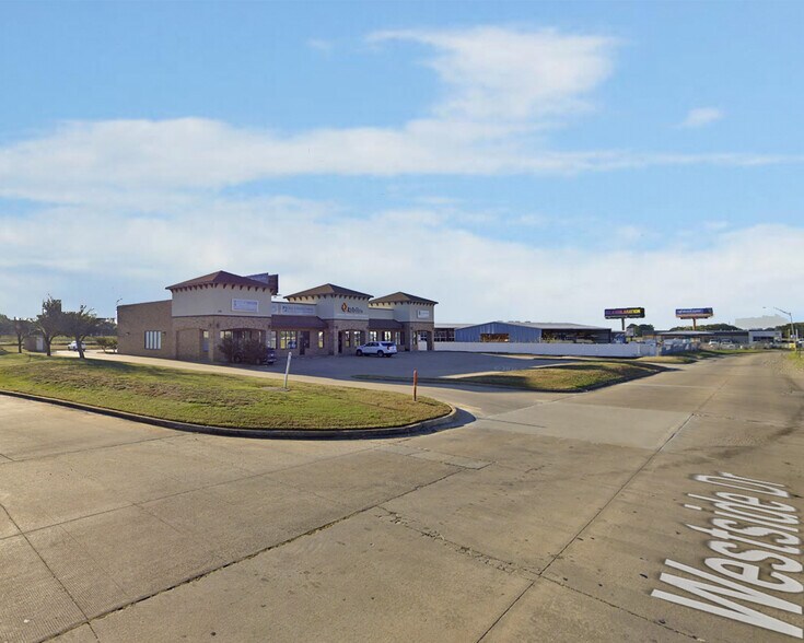 More Photos Of 698 Westside Dr, Durant Medical For Lease