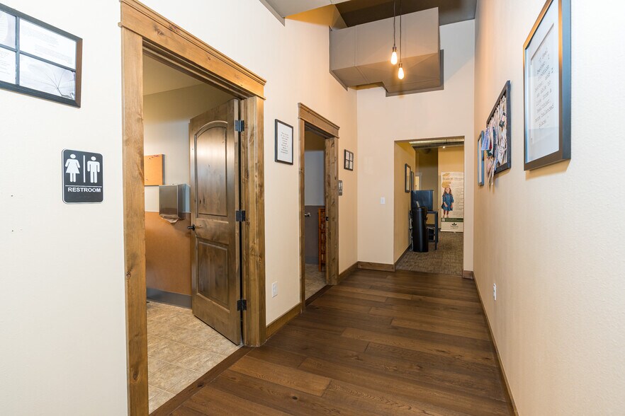 More Photos Of 210-214 W Sunset Ave, Coeur d'Alene Freestanding For Lease