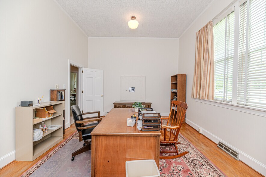 More Photos Of 211 Main st, Broadway Religious Facility For Sale