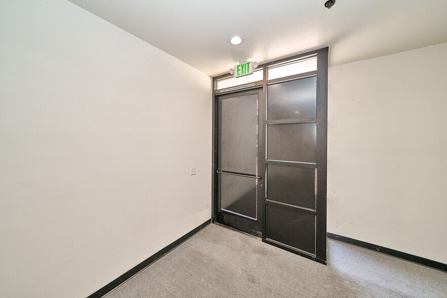 More Photos Of 1773 W San Bernardino Rd, West Covina Warehouse For Sale