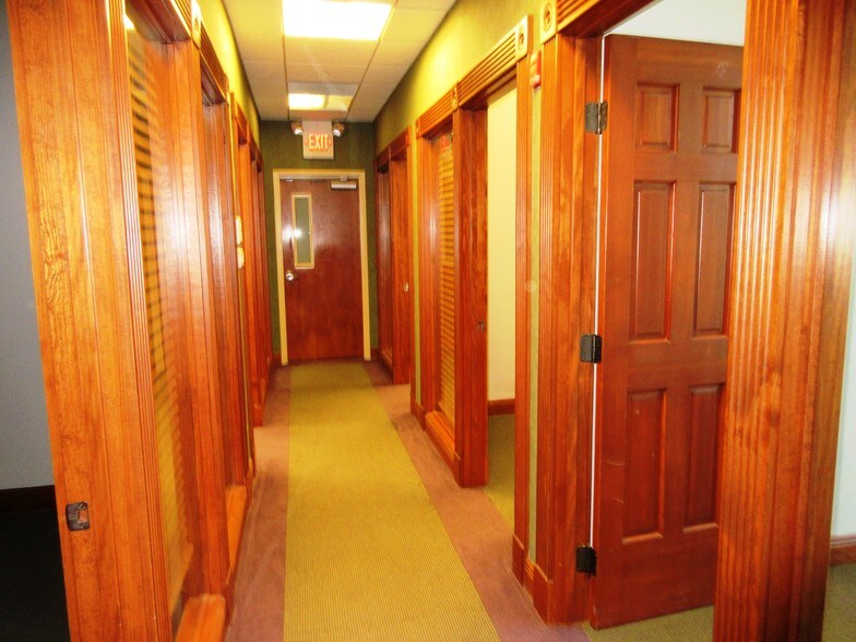 More Photos Of 1200 Plantation Island Dr, Saint Augustine Office For Lease