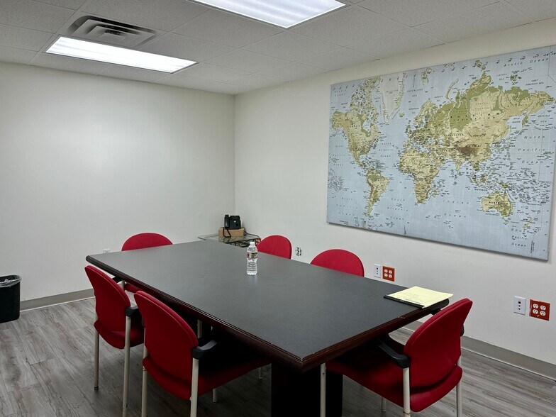 More Photos Of , Dallas General Retail For Sale