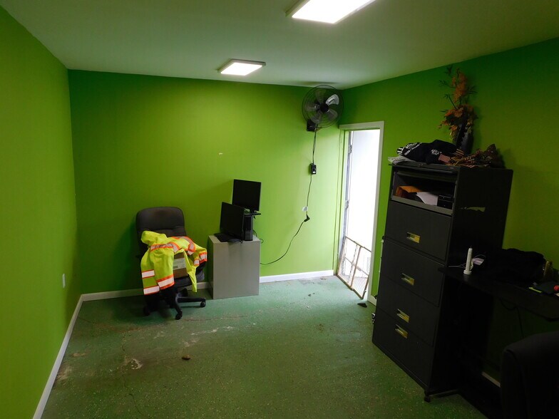 More Photos Of 12114 Krocus St, Fountain Flex For Sale