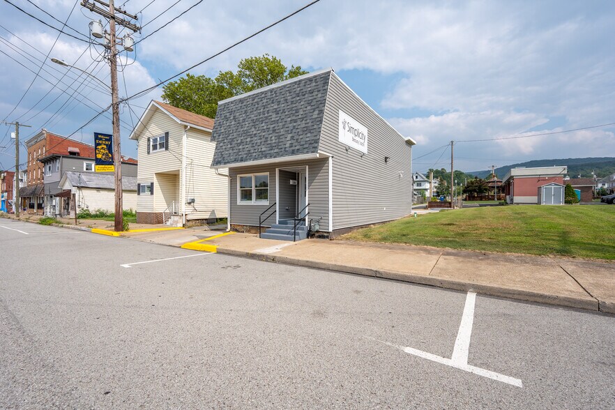 Primary Photo Of 106 E 1st Ave, Derry Freestanding For Sale