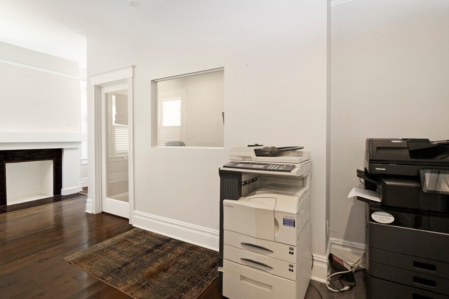 More Photos Of 326 S Hyde Park Ave, Tampa Office Residential For Sale