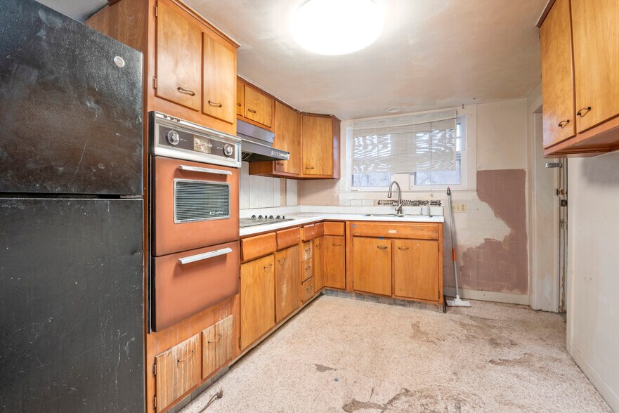 More Photos Of 3501 W Colorado Ave, Colorado Springs Hotel For Sale