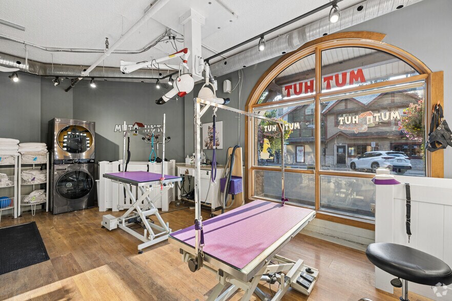 More Photos Of 1001 6 Ave, Canmore Storefront For Lease