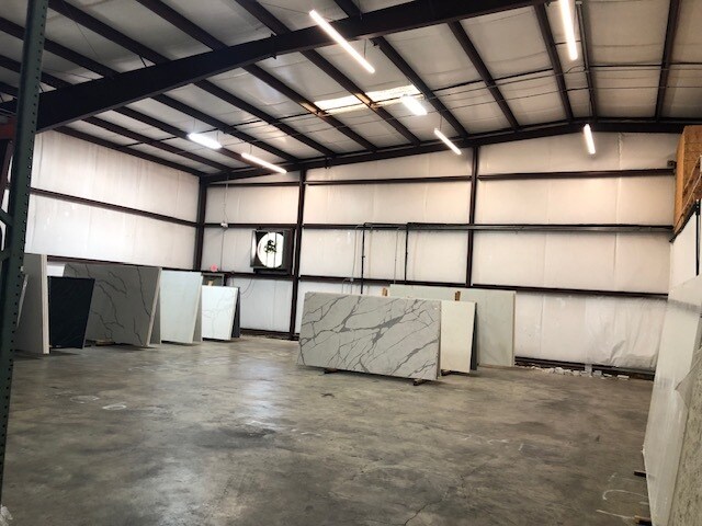 More Photos Of 6705 Wallace Ave, Shreveport Distribution For Lease