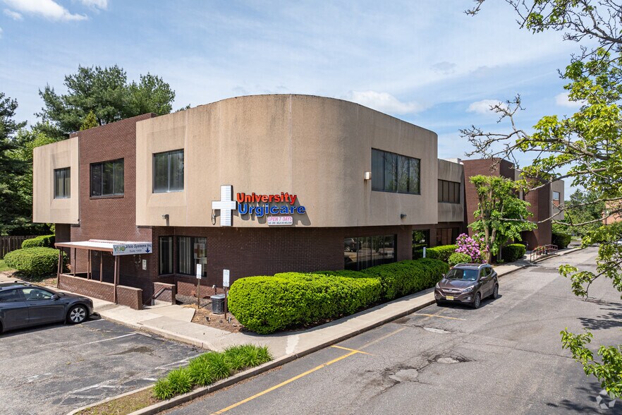 More Photos Of 1553 State Route 27, Somerset Medical For Sale