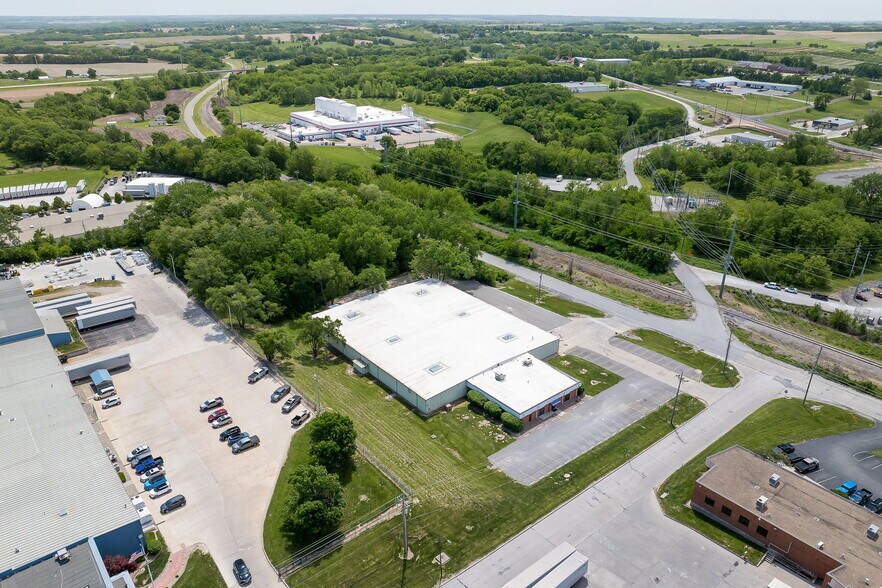 More Photos Of 4811 Easton Rd, Saint Joseph Industrial For Lease