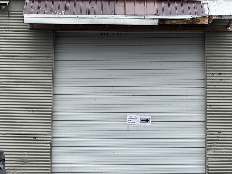 More Photos Of 17 Prospect Ave, Albany Light Distribution For Sale