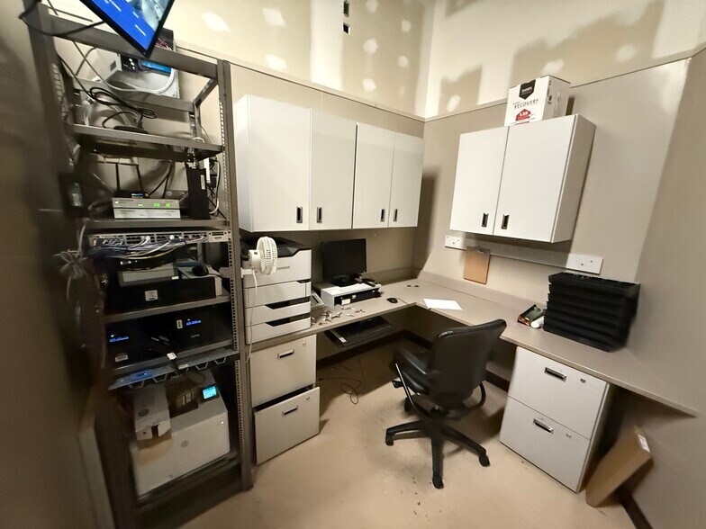 More Photos Of 3710 Shawnee Rd, Lima Freestanding For Sale