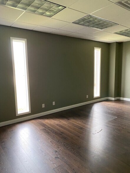 More Photos Of 7032 N Dixie Dr, Dayton Warehouse For Lease