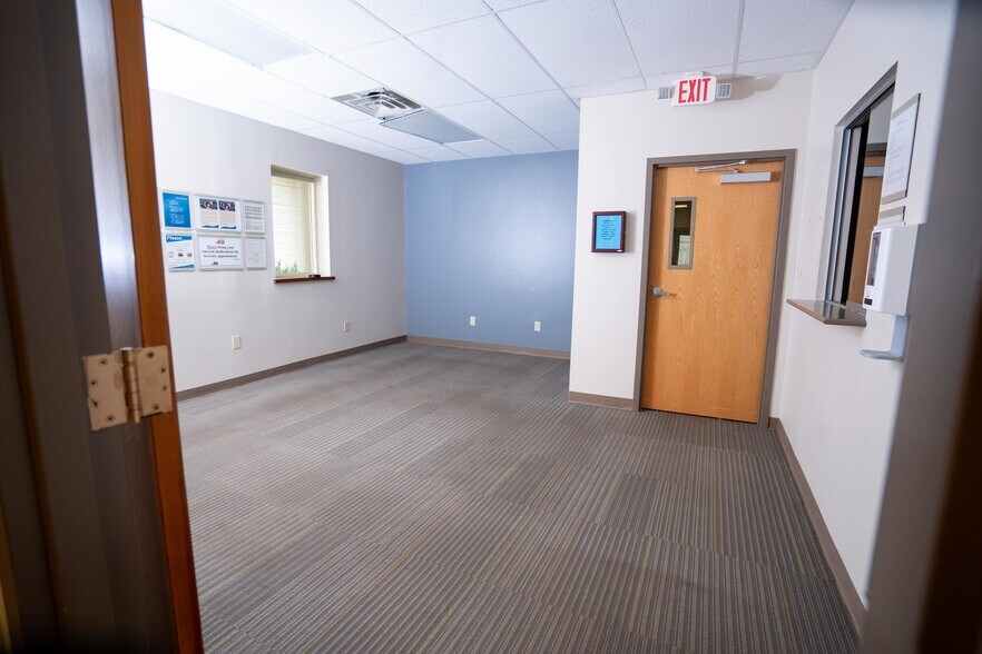 More Photos Of 6000 Brockton Dr, Lockport Medical For Lease