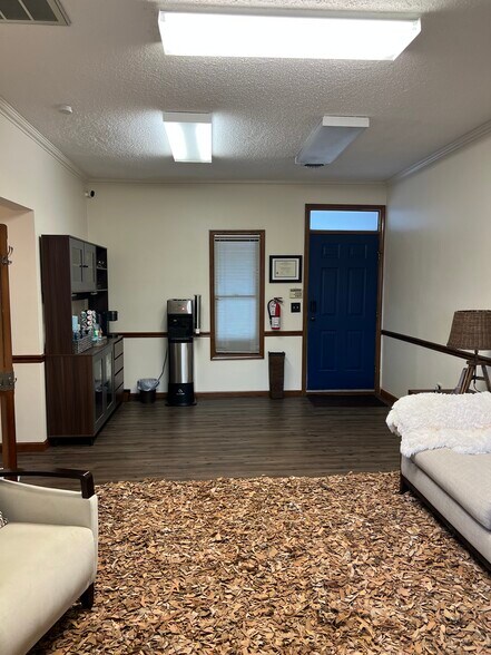 More Photos Of 1930 N Lakeman Dr, Bellbrook Office For Lease