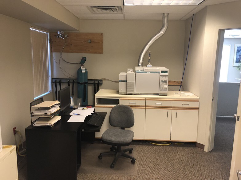 More Photos Of 2 Oakwood Park, Castle Rock Medical For Lease