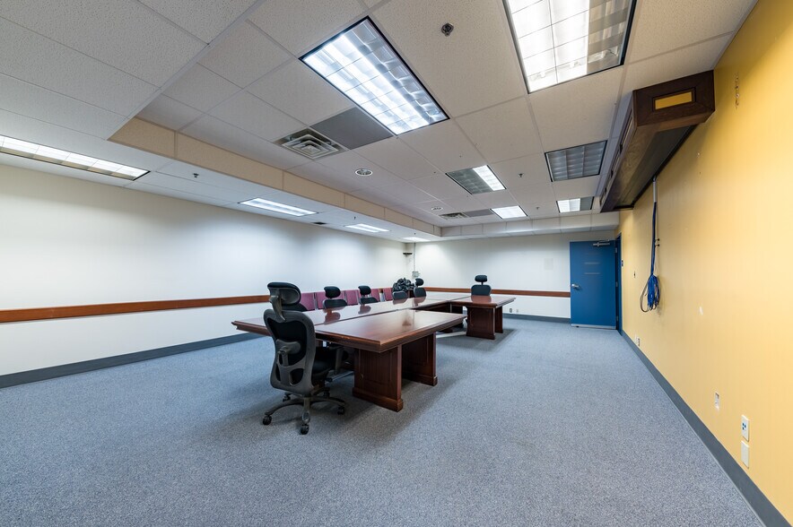 More Photos Of 347 W Main St, Clarksburg Office For Sale