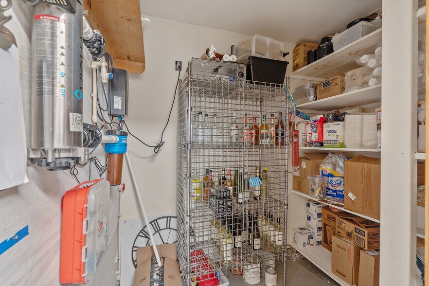 More Photos Of 2107 N Osceola Rd, Camden Service Station For Sale