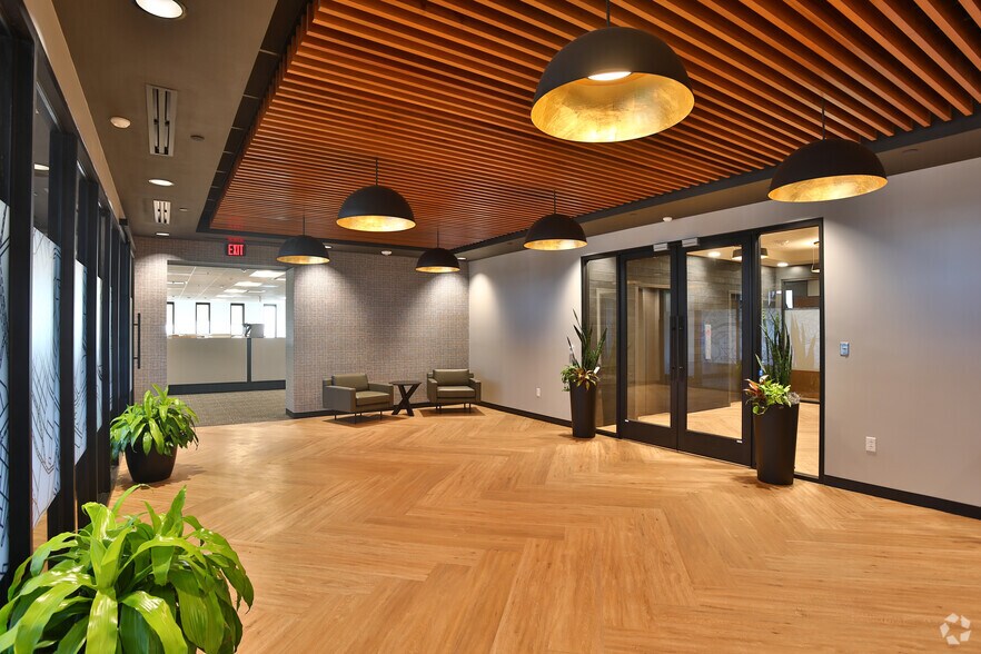 More Photos Of 101 N Main St, Greenville Office Residential For Lease