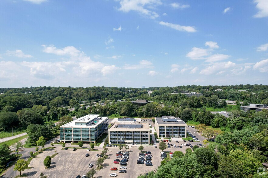 More Photos Of 3020 Westchester Ave, Purchase Office For Lease