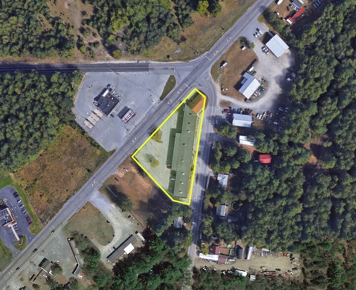 More Photos Of 1332-1348 Saratoga Rd, Gansevoort General Retail For Lease