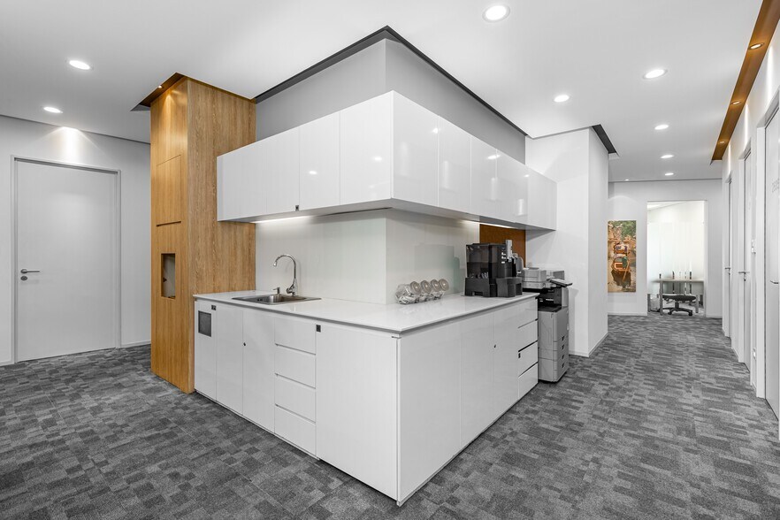 More Photos Of 1113 Nicholas St, Omaha Coworking Space