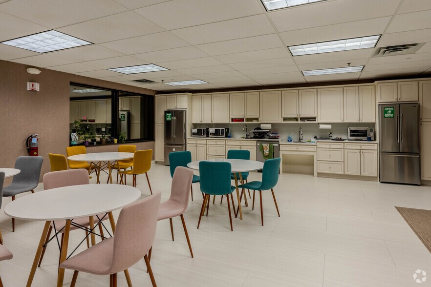 More Photos Of 199 Pomeroy Rd, Parsippany Office For Lease