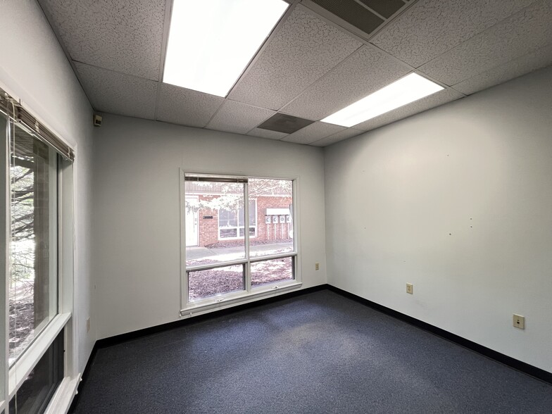 More Photos Of 3715 University Dr, Durham Medical For Lease