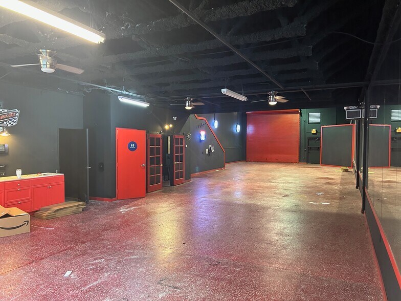 More Photos Of 1805 S Powerline Rd, Deerfield Beach Warehouse For Lease