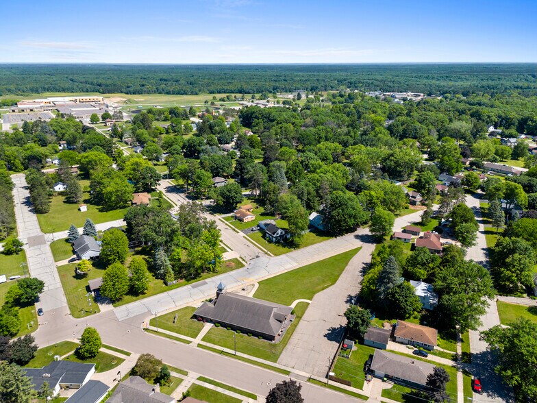 More Photos Of 301 S Chestnut Ave, Oconto Falls Religious Facility For Sale