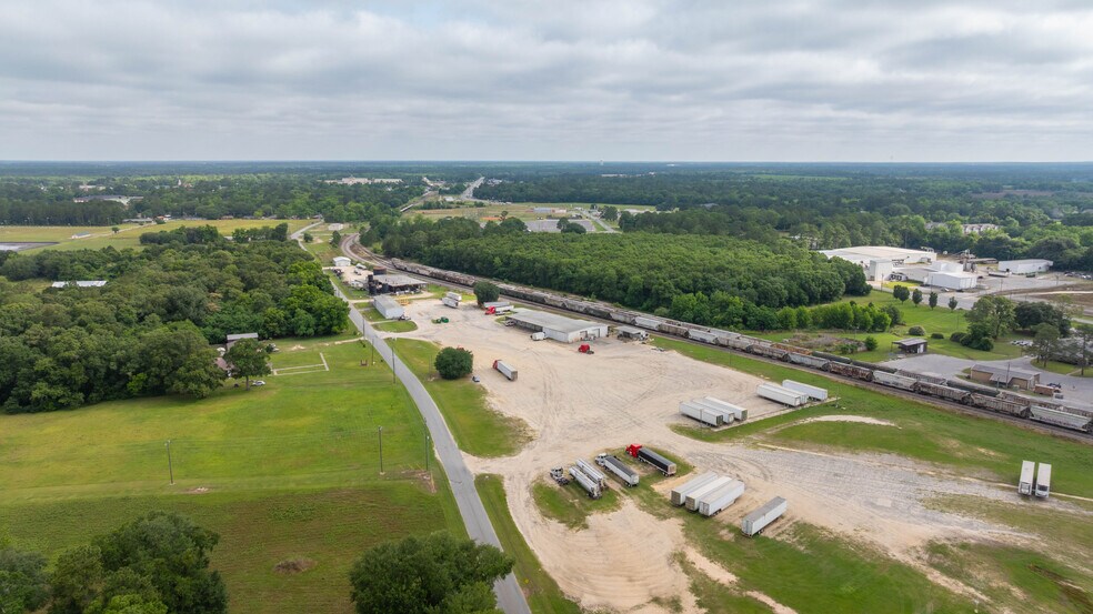 More Photos Of 565 Thomas St, Camilla Industrial For Sale