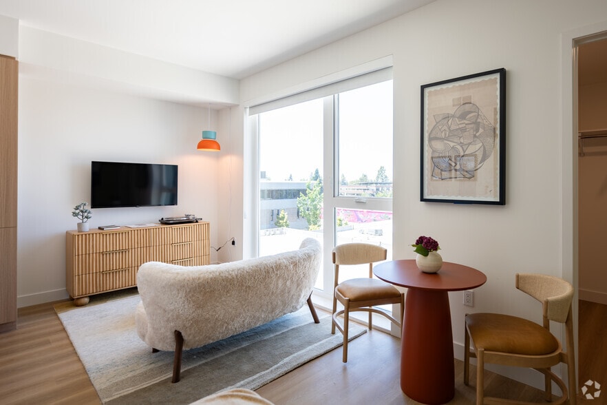 More Photos Of 420 Mendocino Ave, Santa Rosa Apartments For Lease