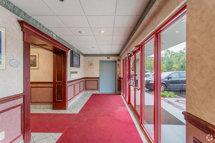 More Photos Of 11279 Perry Hwy, Wexford Office For Lease