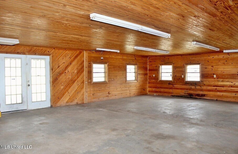 More Photos Of 6299 Highway 198 E, Lucedale Freestanding For Sale