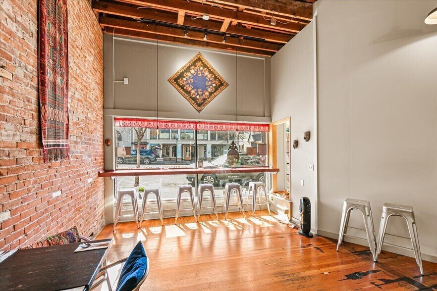 More Photos Of 145 E Main St, Ashland Restaurant For Sale