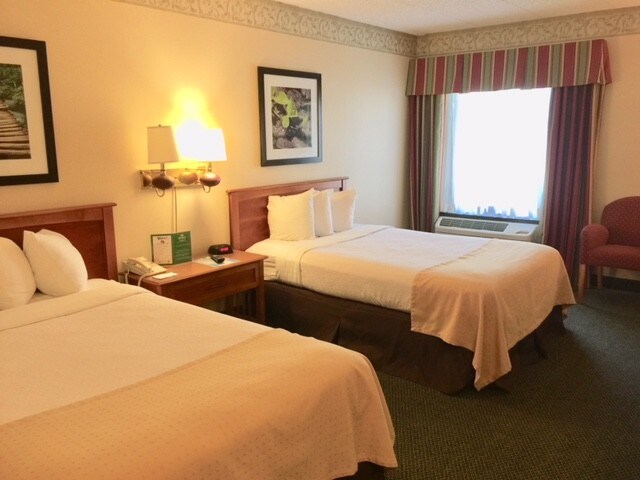 More Photos Of 340 Oyler Ave, Oak Hill Hotel For Lease