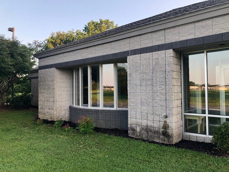 More Photos Of 9506 Hospital Ave, Nassawadox Medical For Sale