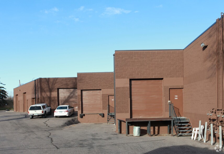 More Photos Of 5500 Lincoln Dr, Edina Light Distribution For Lease