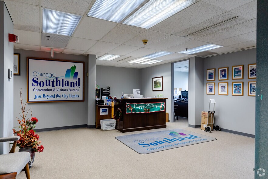 More Photos Of 20280 Governors Dr, Olympia Fields Unknown For Lease