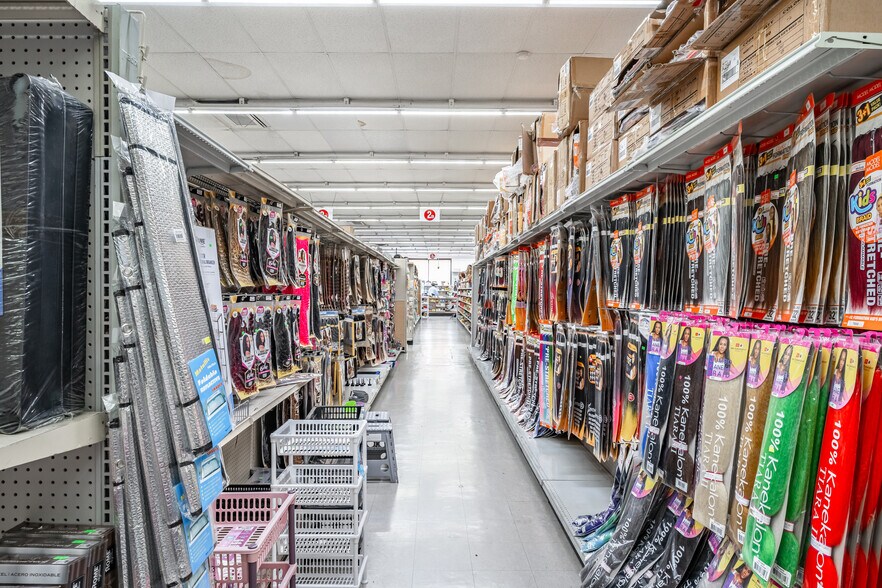 More Photos Of 509 Wyandotte St, Bethlehem General Retail For Lease