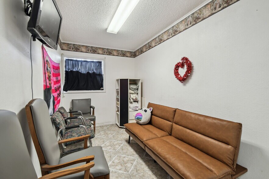 More Photos Of 10129 Little Rd, New Port Richey Medical For Sale