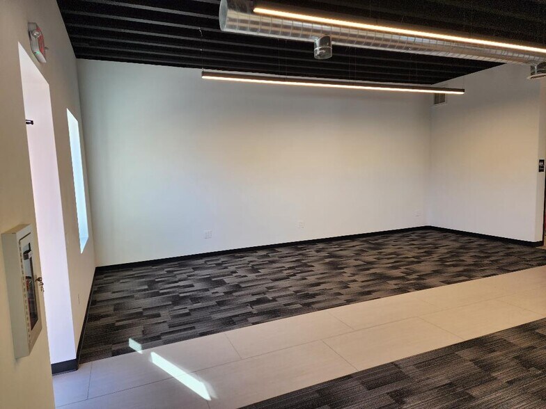 More Photos Of 726 E Monroe Ave, Buckeye Light Distribution For Lease