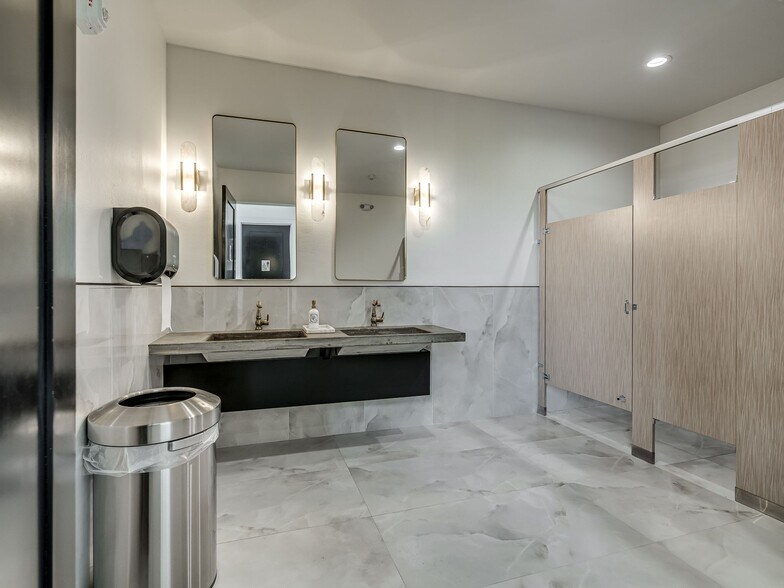 More Photos Of 20480 NE 164th St, Luther Lodge Meeting Hall For Sale