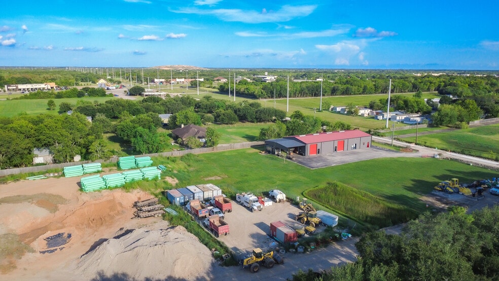 More Photos Of 1201 Steele Rd, Alvin Industrial For Sale