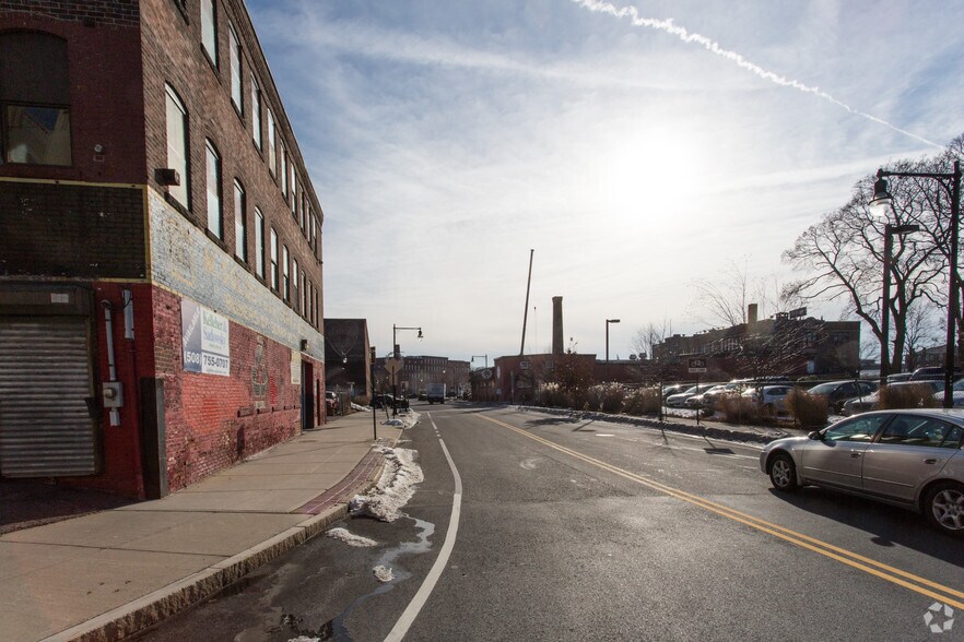 More Photos Of 51 Harding St, Worcester Warehouse For Sale