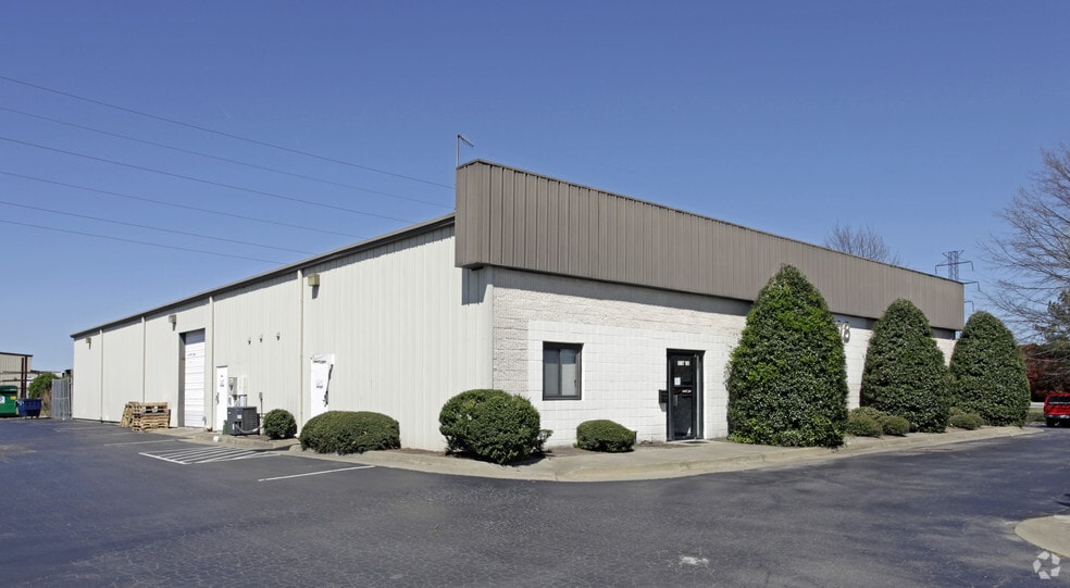 Primary Photo Of 908 Executive Ct, Chesapeake Warehouse For Lease