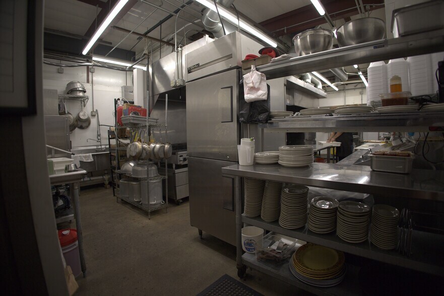 More Photos Of 5020 Cambridge Way, Plainfield Restaurant For Sale