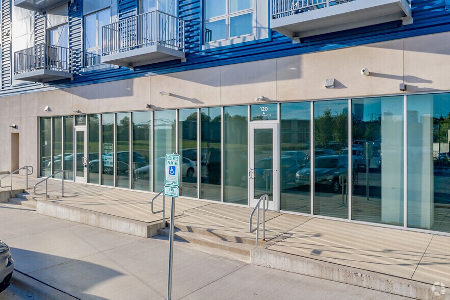 More Photos Of 1320 S 1st St, Milwaukee Apartments For Lease